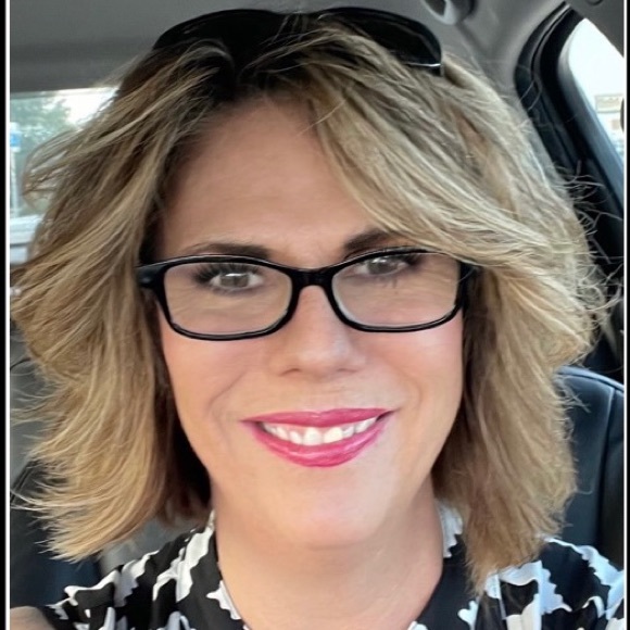 Meet your Posher, Janette - Picture 3 of 8